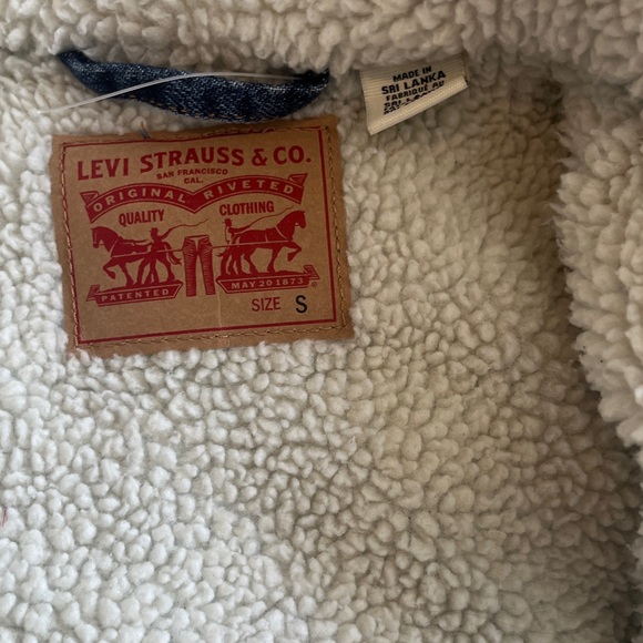 Levi's Classic Blue Denim trucker Jacket Sherpa lined - Picture 3 of 3